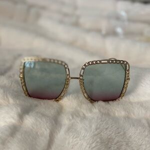 GUCCI Authentic New Ombre Chain Oversized Sunglasses